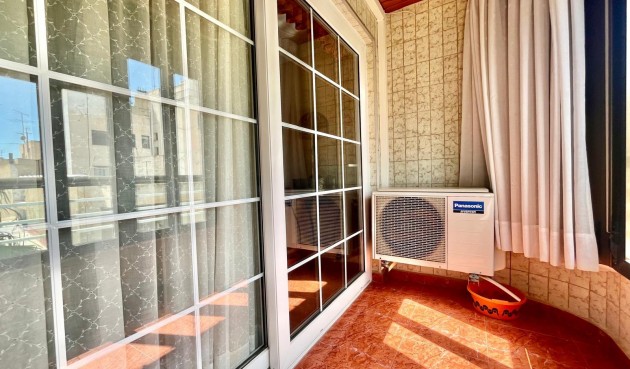 Resale - Apartment -
Torrevieja - Centro