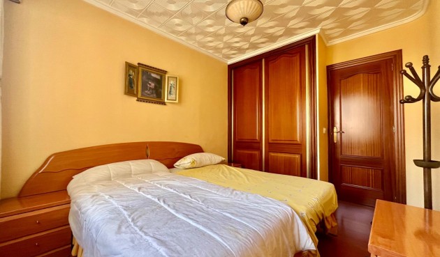 Resale - Apartment -
Torrevieja - Centro