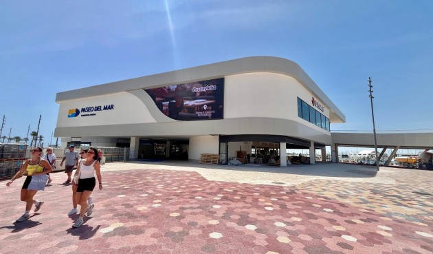Resale - Apartment -
Torrevieja - Centro
