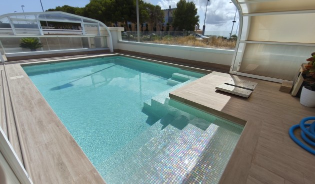 Resale - Villa -
Orihuela Costa - Costa Blanca