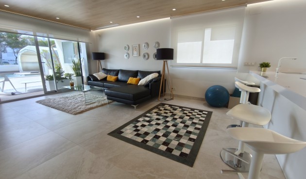 Resale - Villa -
Orihuela Costa - Costa Blanca