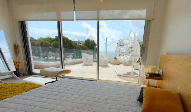 Resale - Villa -
Orihuela Costa - Costa Blanca