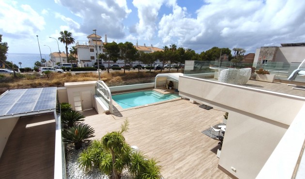 Resale - Villa -
Orihuela Costa - Costa Blanca