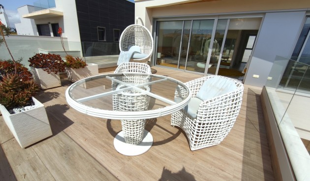Resale - Villa -
Orihuela Costa - Costa Blanca