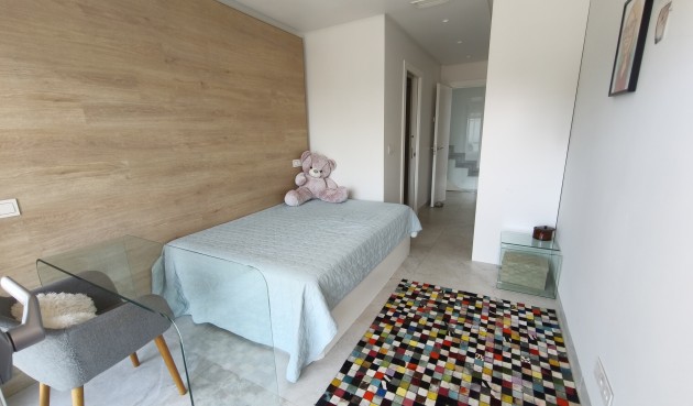 Resale - Villa -
Orihuela Costa - Costa Blanca