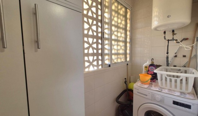 Resale - Apartment -
Torrevieja - Acequion