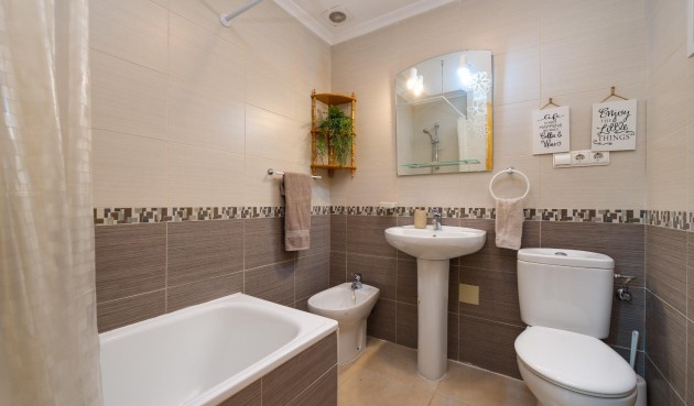 Resale - Penthouse -
Torrevieja - Centro