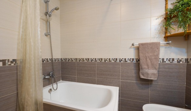 Resale - Penthouse -
Torrevieja - Centro