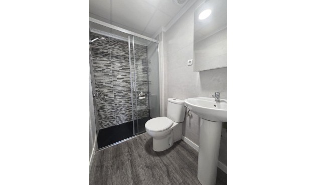 Resale - Apartment -
Torrevieja - Playa del Cura