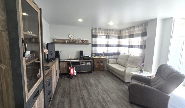 Resale - Apartment -
Torrevieja - Playa del Cura