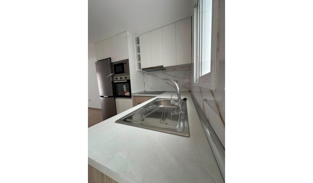 Resale - Bungalow -
Torrevieja - La Siesta - El Salado - Torreta