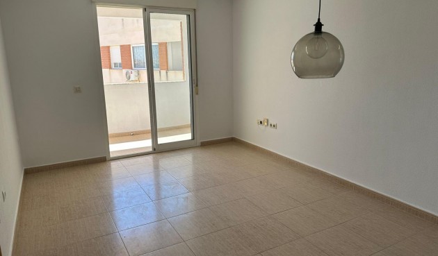 Resale - Apartment -
Torrevieja - Centro