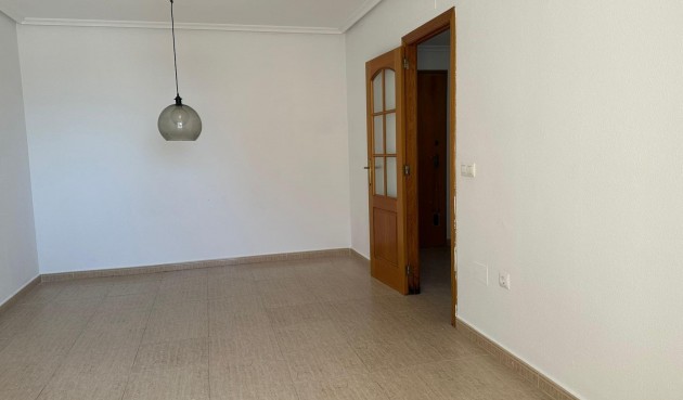 Resale - Apartment -
Torrevieja - Centro