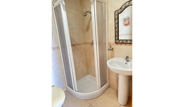 Resale - Apartment -
Torrevieja - Centro