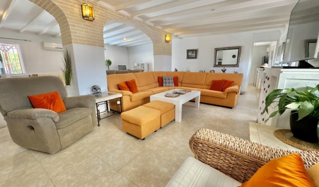 Resale - Villa -
Dolores - Comunidad Valenciana