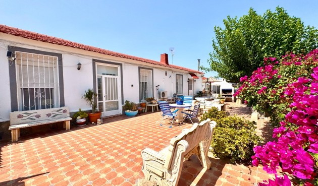 Resale - Villa -
Dolores - Comunidad Valenciana