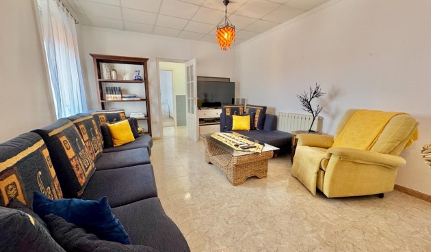 Resale - Villa -
Dolores - Comunidad Valenciana