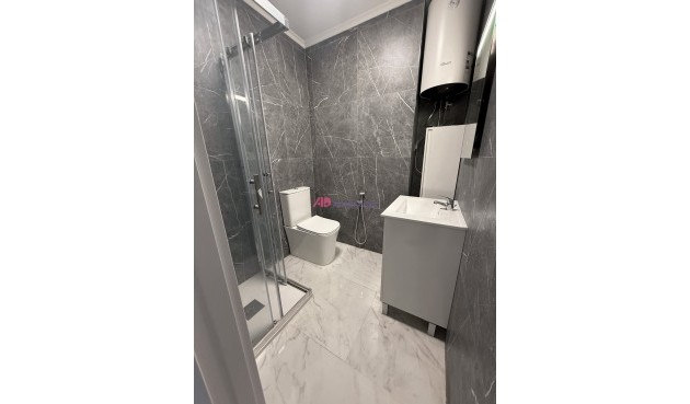 Resale - Apartment -
Torrevieja - Costa Blanca