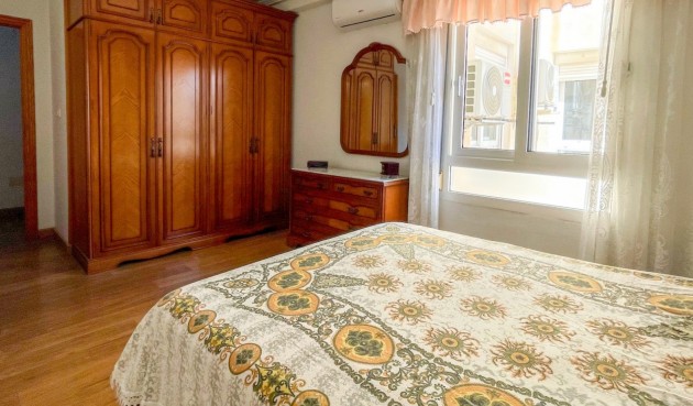 Resale - Apartment -
Torrevieja - Costa Blanca