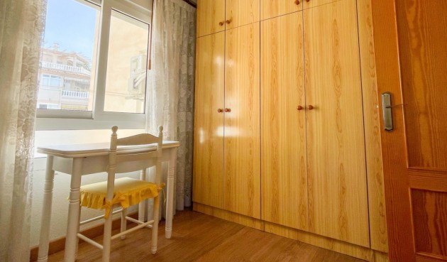 Resale - Apartment -
Torrevieja - Costa Blanca