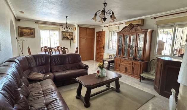 Resale - Villa -
Camposol - Inland