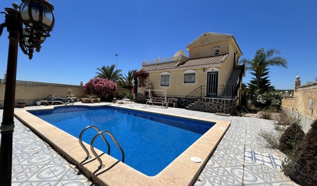 Resale - Villa -
Camposol - Inland