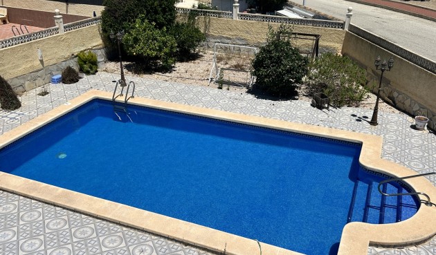 Resale - Villa -
Camposol - Inland