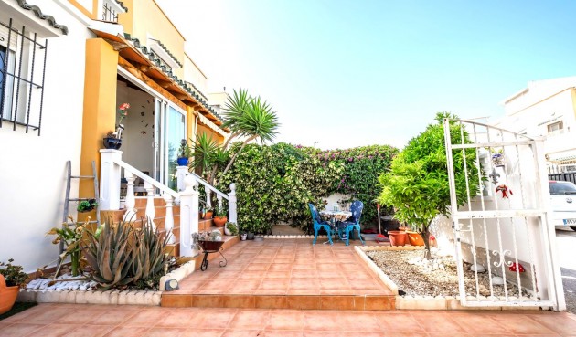 Resale - Semi Detached -
Los Altos - Res Valle de los pinos