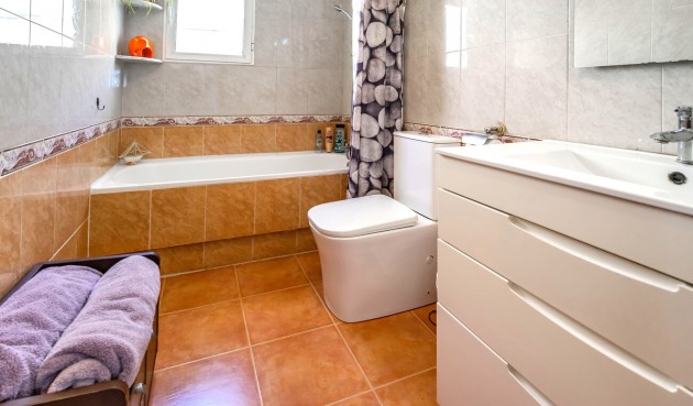 Resale - Semi Detached -
Los Altos - Res Valle de los pinos