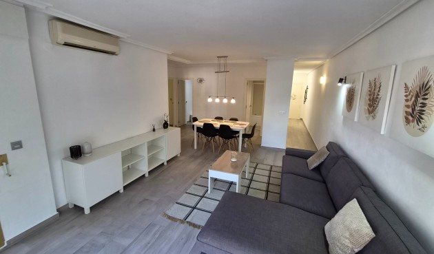 Resale - Apartment -
Torrevieja - Costa Blanca