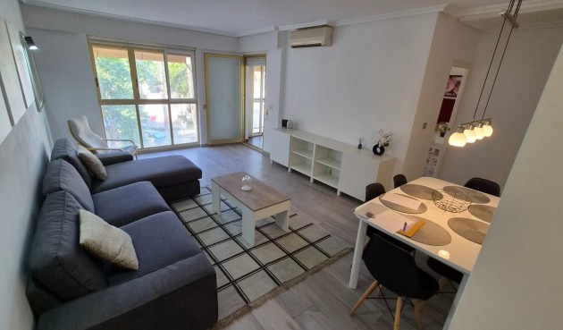 Resale - Apartment -
Torrevieja - Costa Blanca