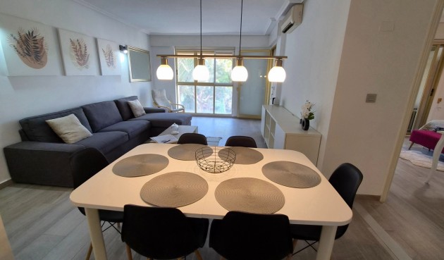 Resale - Apartment -
Torrevieja - Costa Blanca