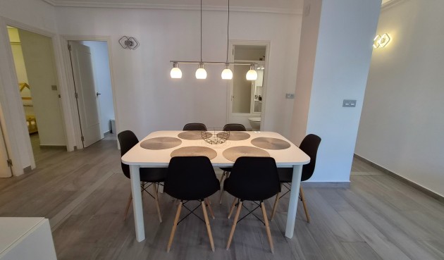 Resale - Apartment -
Torrevieja - Costa Blanca