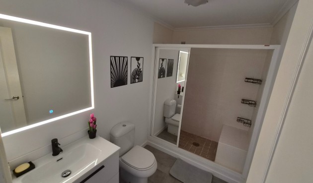 Resale - Apartment -
Torrevieja - Costa Blanca
