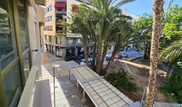 Resale - Apartment -
Torrevieja - Costa Blanca