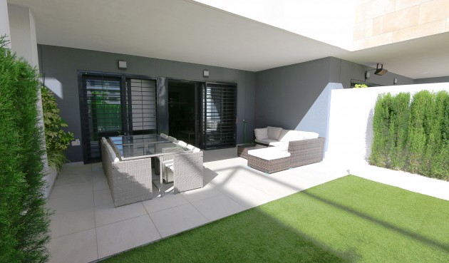 Resale - Apartment -
Playa Flamenca - Costa Blanca