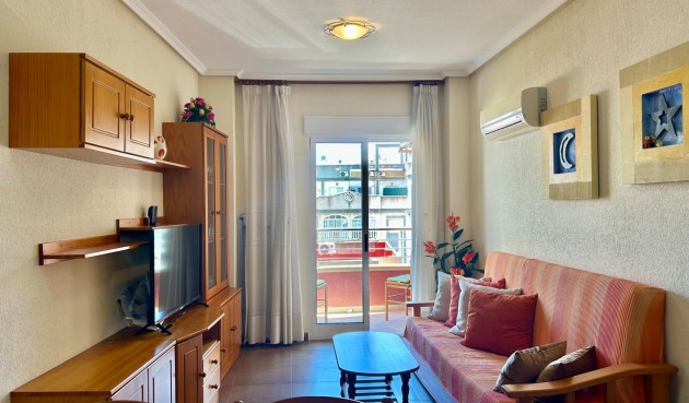 Resale - Apartment -
Torrevieja - Centro