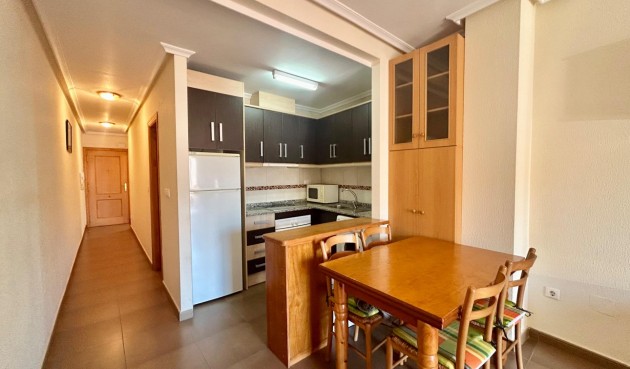 Resale - Apartment -
Torrevieja - Centro