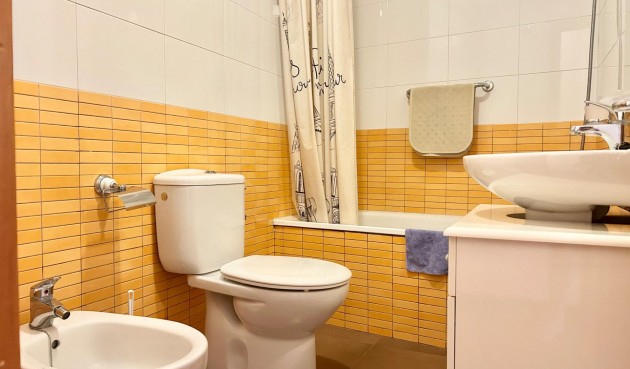 Resale - Apartment -
Torrevieja - Centro
