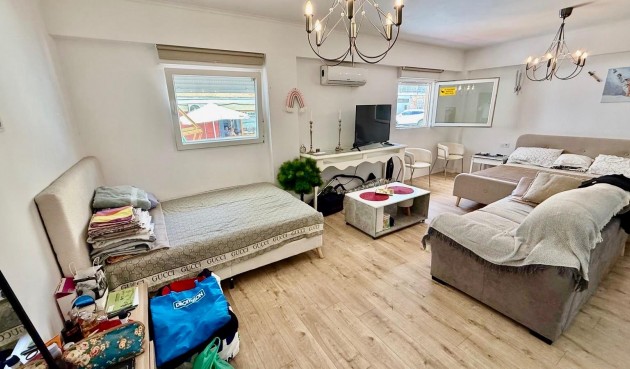 Resale - Apartment -
Torrevieja - Estacion De Autobuses