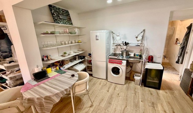 Resale - Apartment -
Torrevieja - Estacion De Autobuses