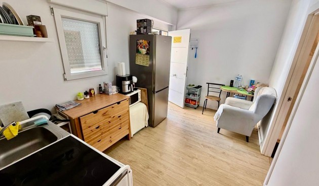 Resale - Apartment -
Torrevieja - Estacion De Autobuses