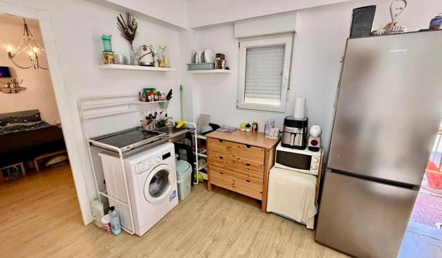 Resale - Apartment -
Torrevieja - Estacion De Autobuses