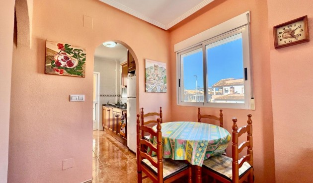 Resale - Bungalow -
Torrevieja - Centro