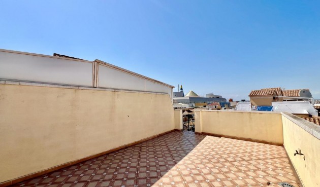 Resale - Bungalow -
Torrevieja - Centro