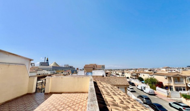 Resale - Bungalow -
Torrevieja - Centro
