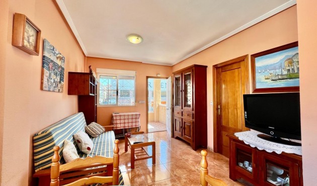 Resale - Bungalow -
Torrevieja - Centro