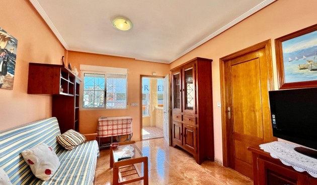 Resale - Bungalow -
Torrevieja - Centro