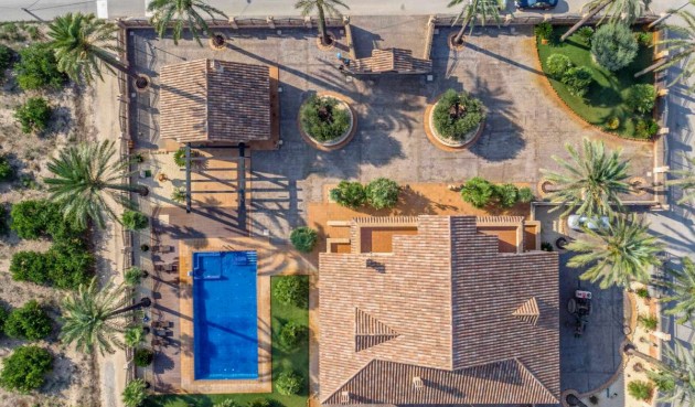 Resale - Villa -
Molins - Inland