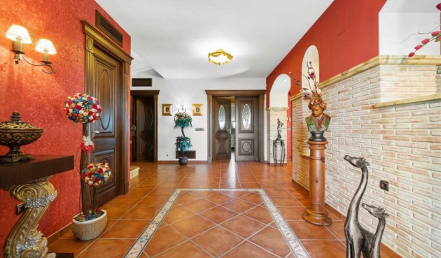 Resale - Villa -
Molins - Inland
